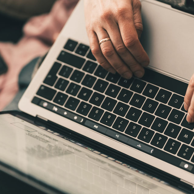 海直播传媒团队